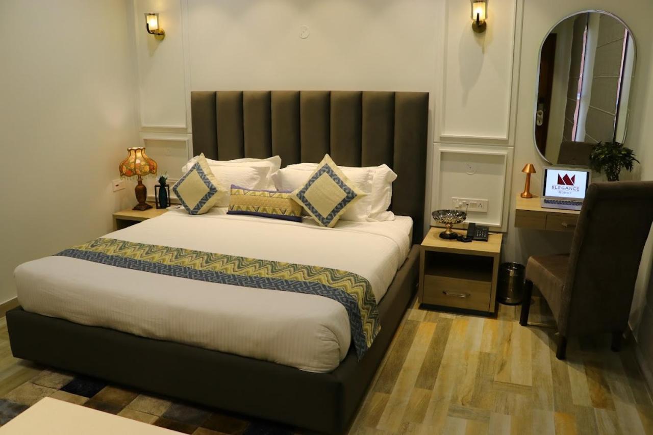 Elegance Regency Hotel Khanna  Bagian luar foto